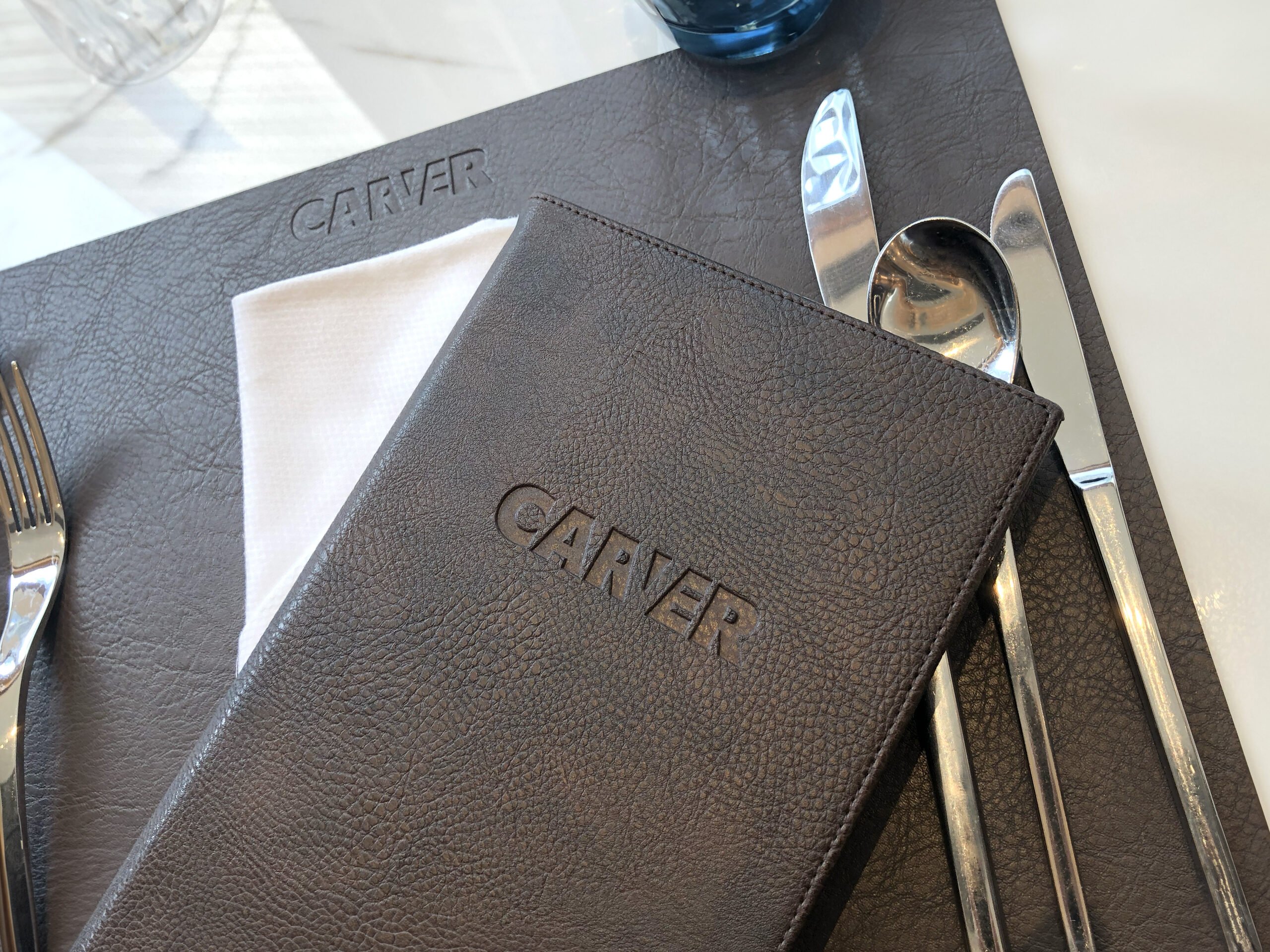 Carver brand identity — Restaurant design by var.studio (5)