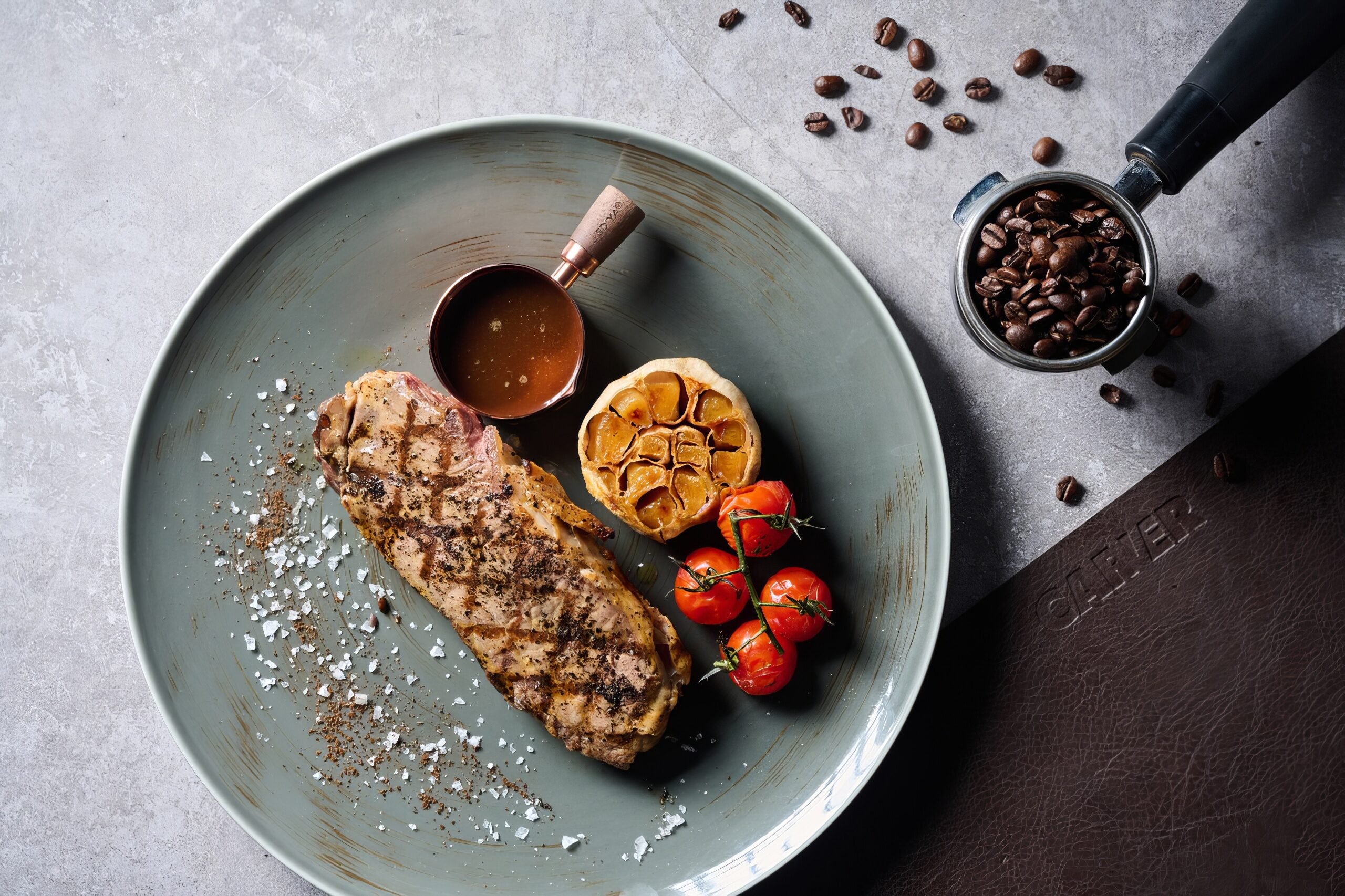 Carver brand identity — Restaurant design by var.studio (6)