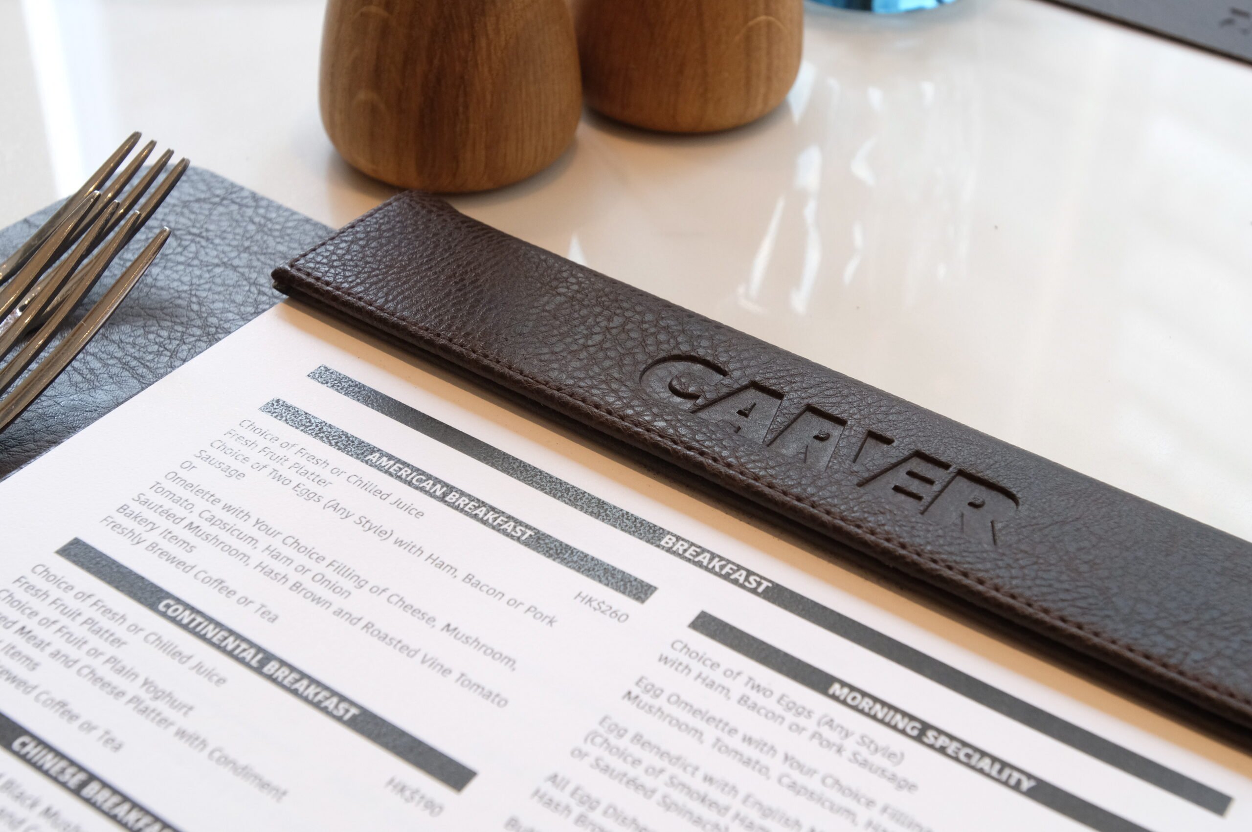 Carver brand identity — Restaurant design by var.studio (7)