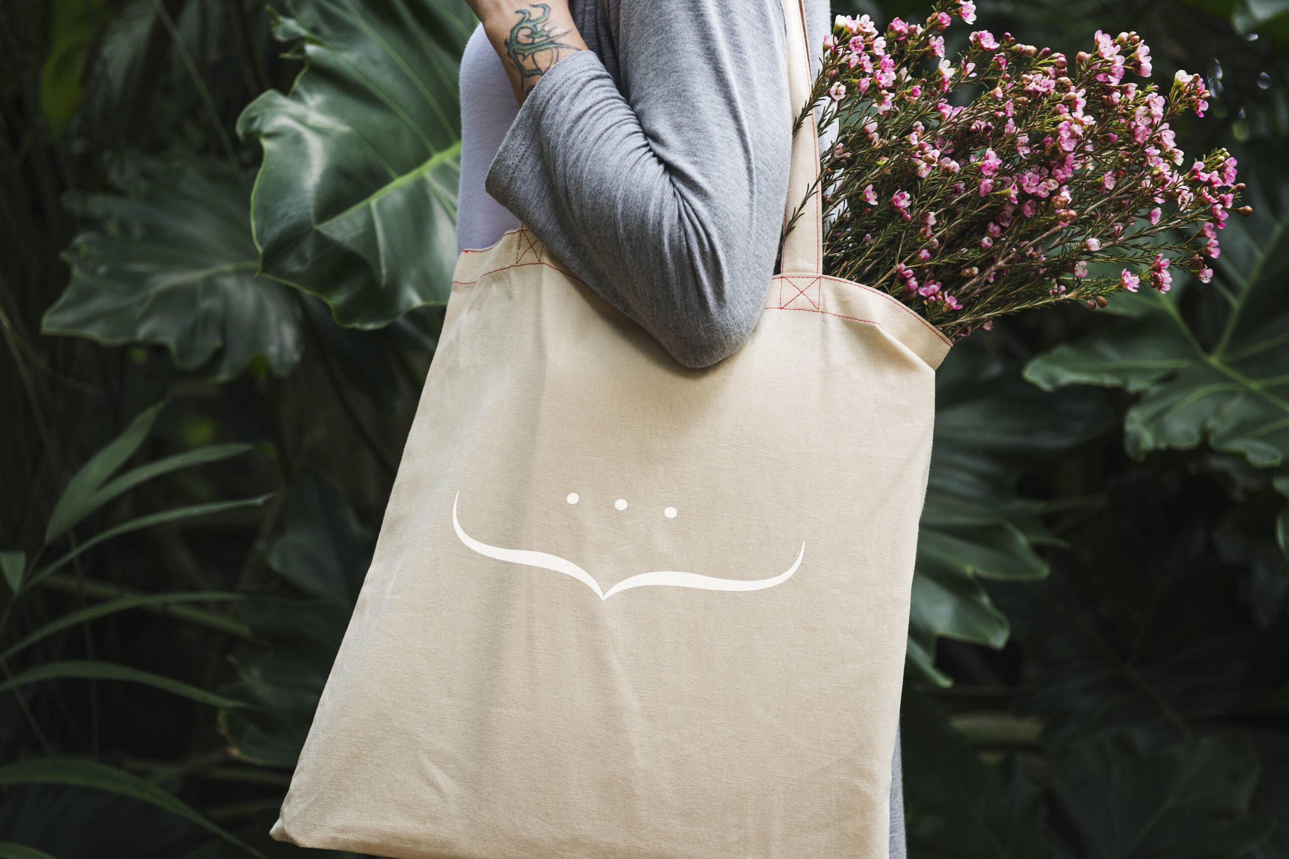 Chetwynn Blossoms brand identity — Florist design by var.studio (15)