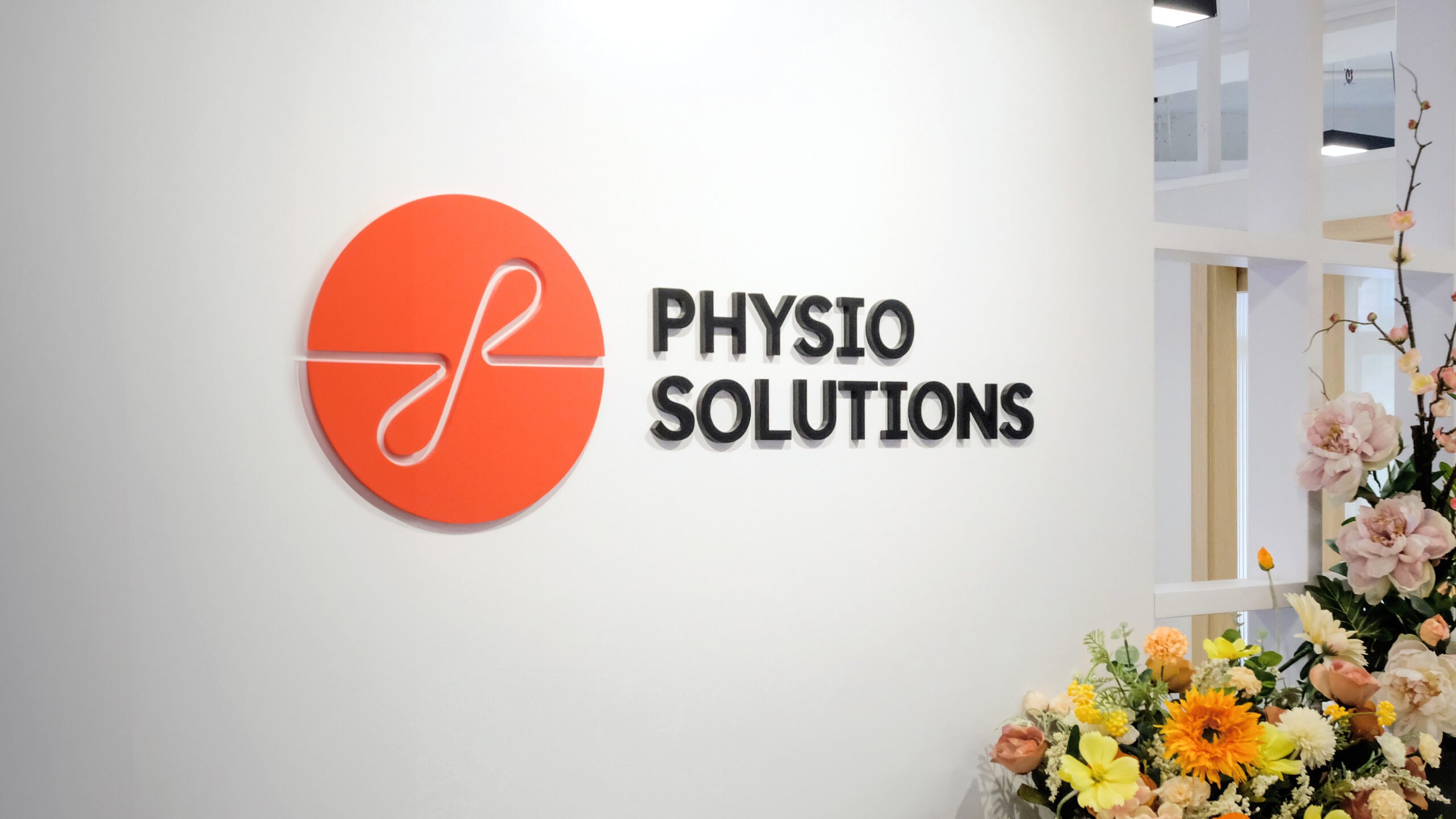 Physio Solutions brand identity — Healthcare design by var.studio (2)