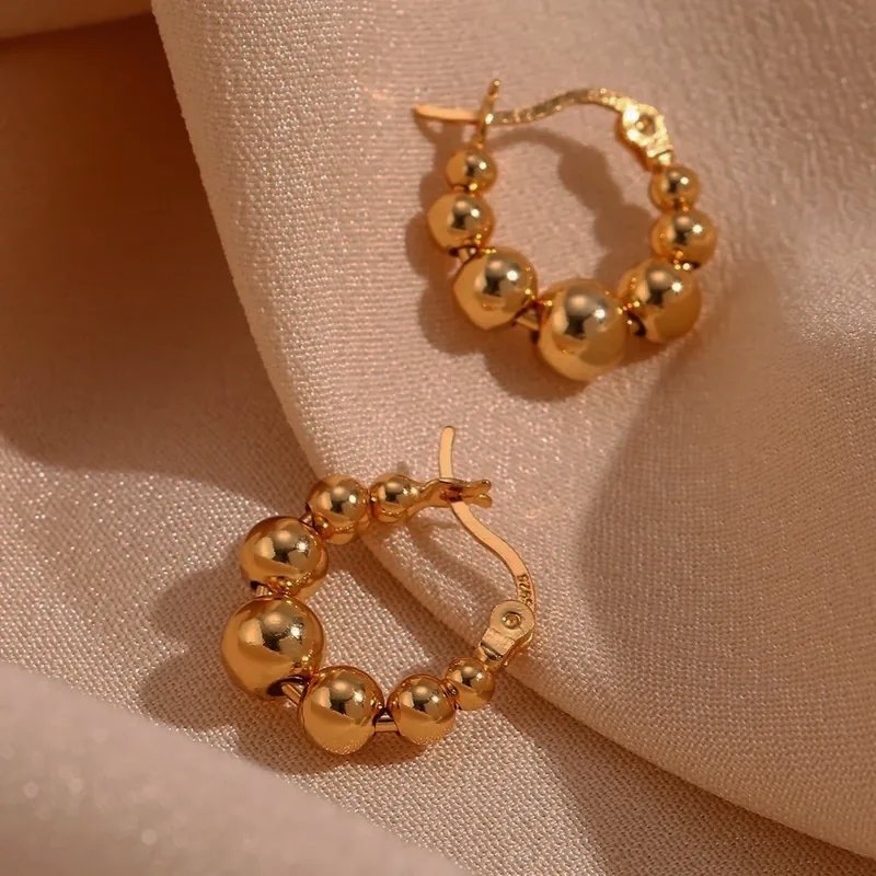 Valguri brand identity — Online Jewellery design by var.studio (5)