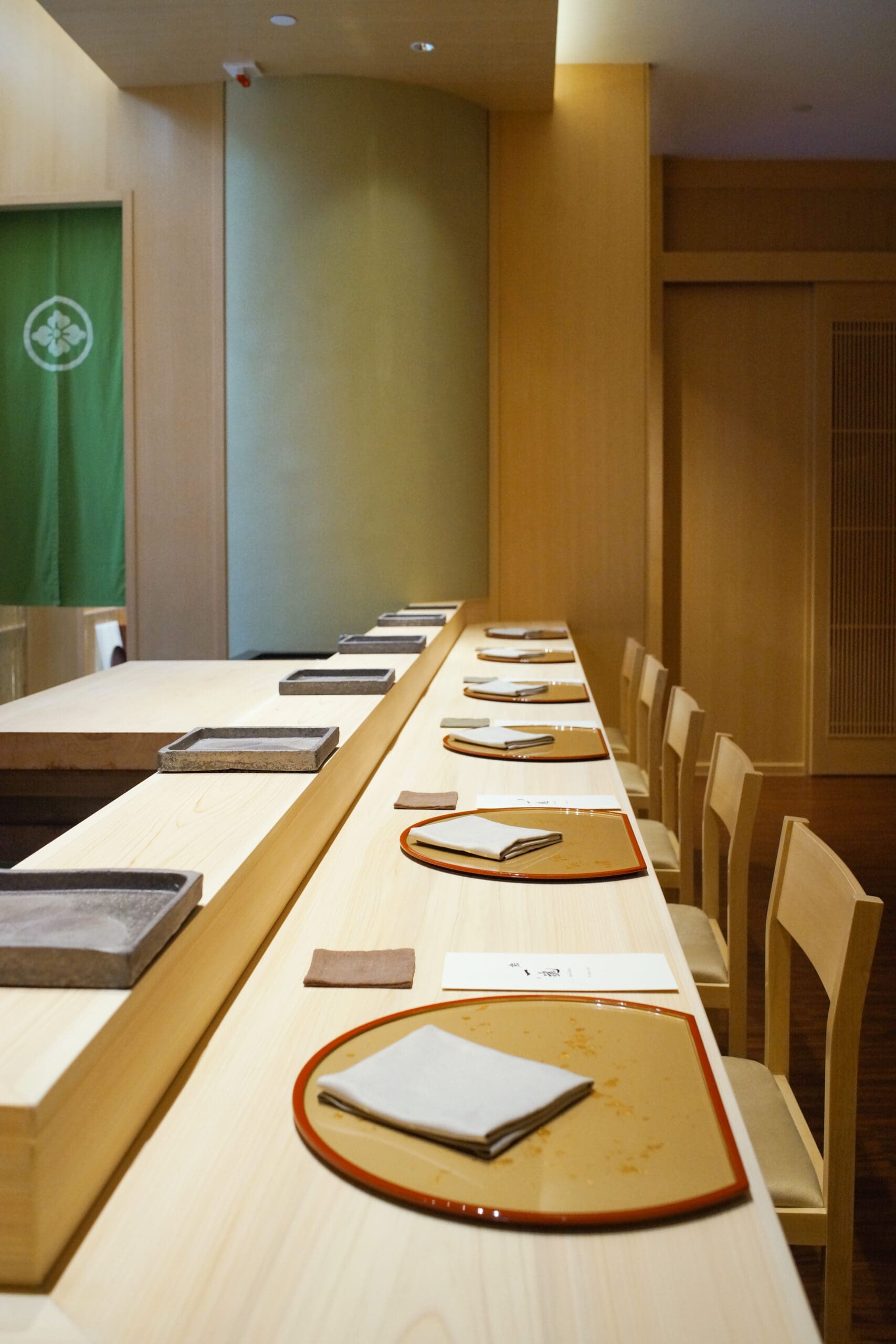 Ikkon brand identity — Japanese Restaurant design by var.studio (6)